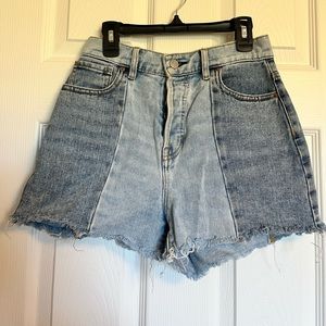 Size 25 PacSun shorts